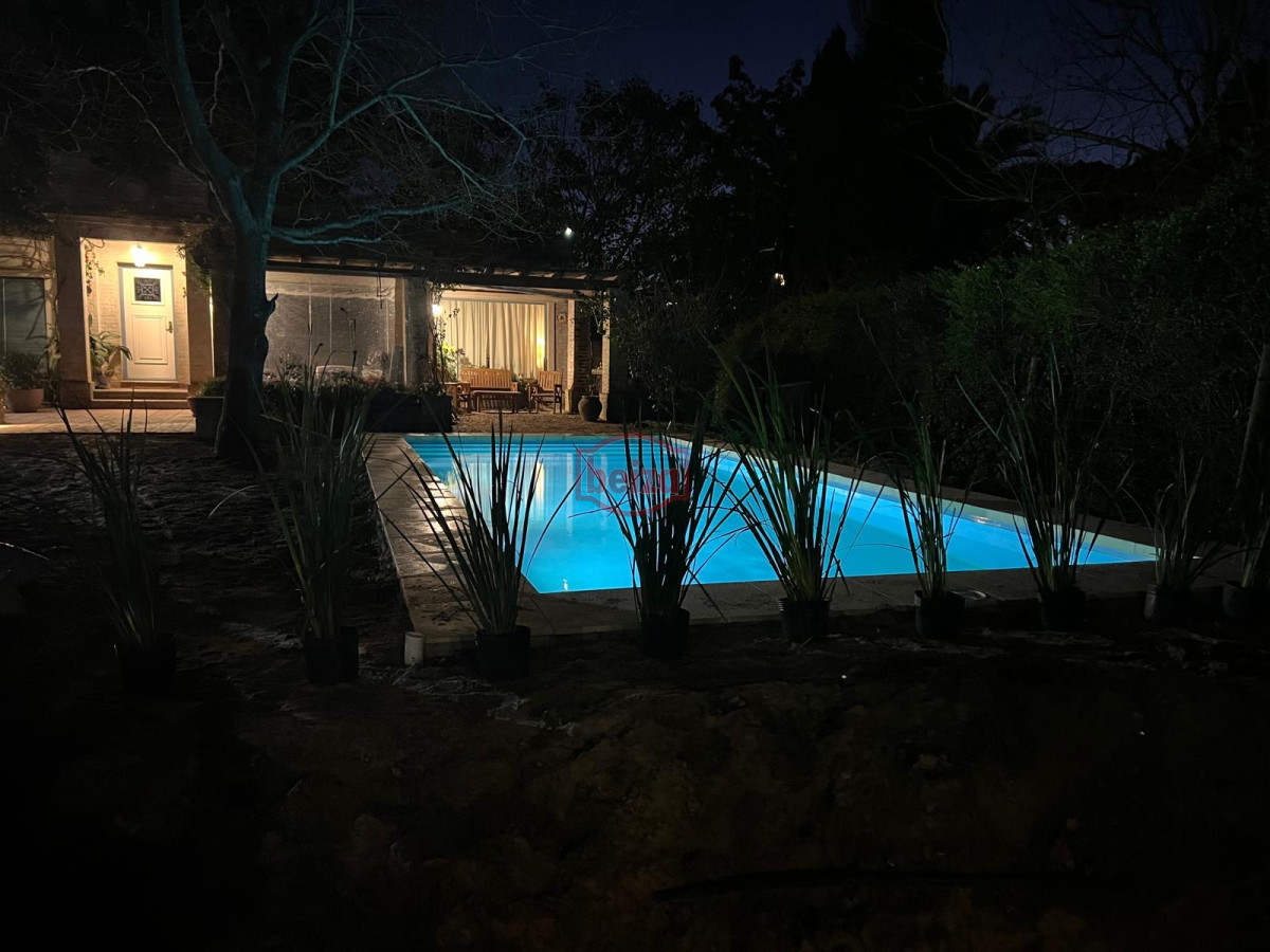 Casa ID.163162/Casa-en-Mansa--Pda-11--4-dormitorios-4-baños - Hermosa casa de 4 Dormitorios y 3 Baños