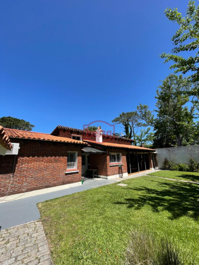 Casa ID.163155/Casa-en-Mansa,-4-dormitorios-* - Casa en Mansa - Pda 11 - 4 dormitorios 4 baños