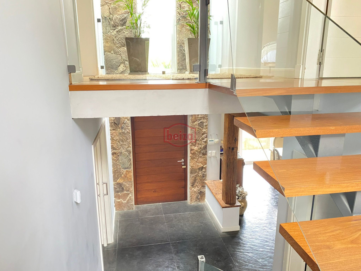 Casa ID.164676 - Espléndida casa de 5 dormitorios en Punta del Este
