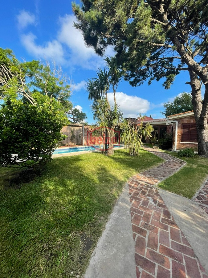 Casa ID.165431 - CASA CON PILETA EN MANSA