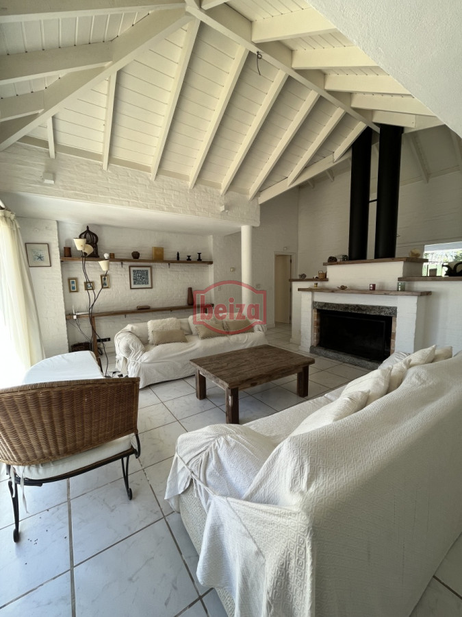 Casa ID.163186 - Casa en venta 3 dormitorios *