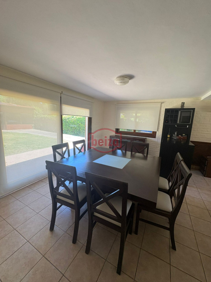 Casa ID.167008/mansa-una-cuadra-del-mar - Alquiler amplia casa 5 dormitorios