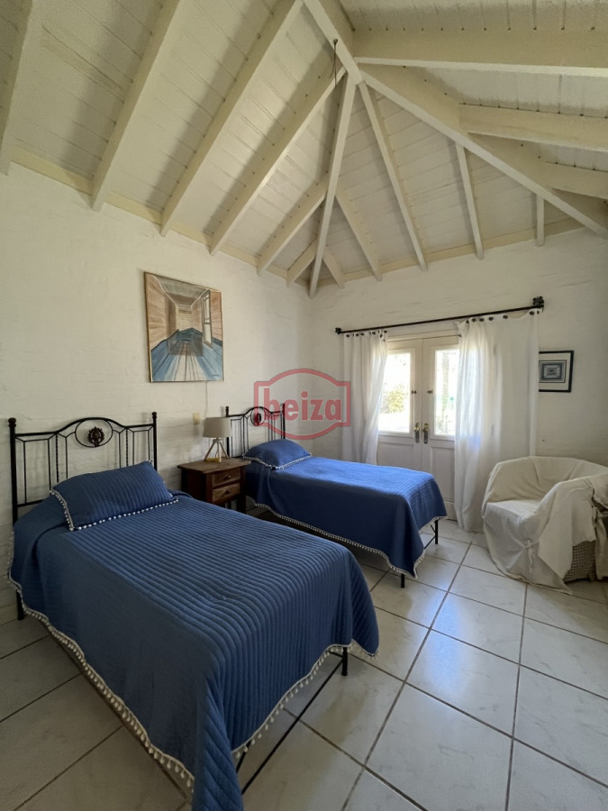 Casa ID.163186 - Casa en venta 3 dormitorios *