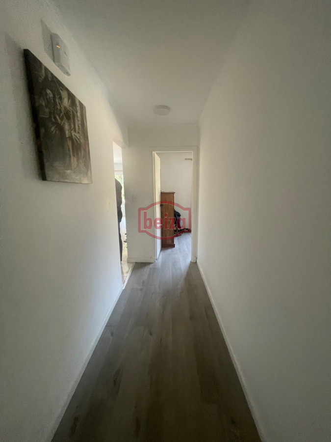 Casa ID.166425/Alquiler-y-venta-de-casa-de-2-dormitorios-en-Punta-del-Este - Casa de 3 Dormitorios y 2 Baños en Parque Burnett