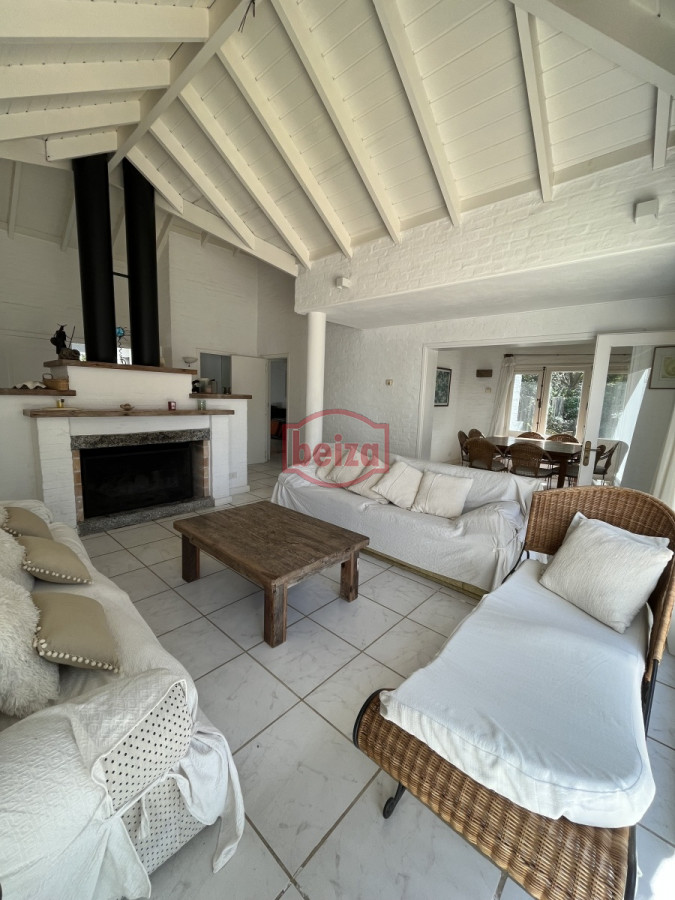 Casa ID.163186 - Casa en venta 3 dormitorios *