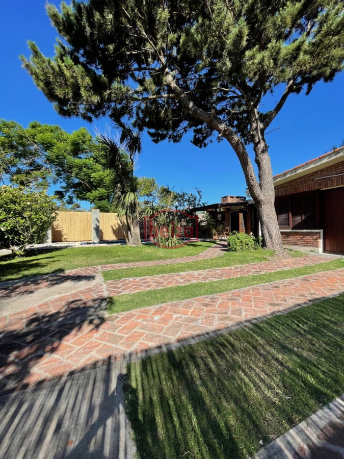 Casa ID.165431 - CASA CON PILETA EN MANSA