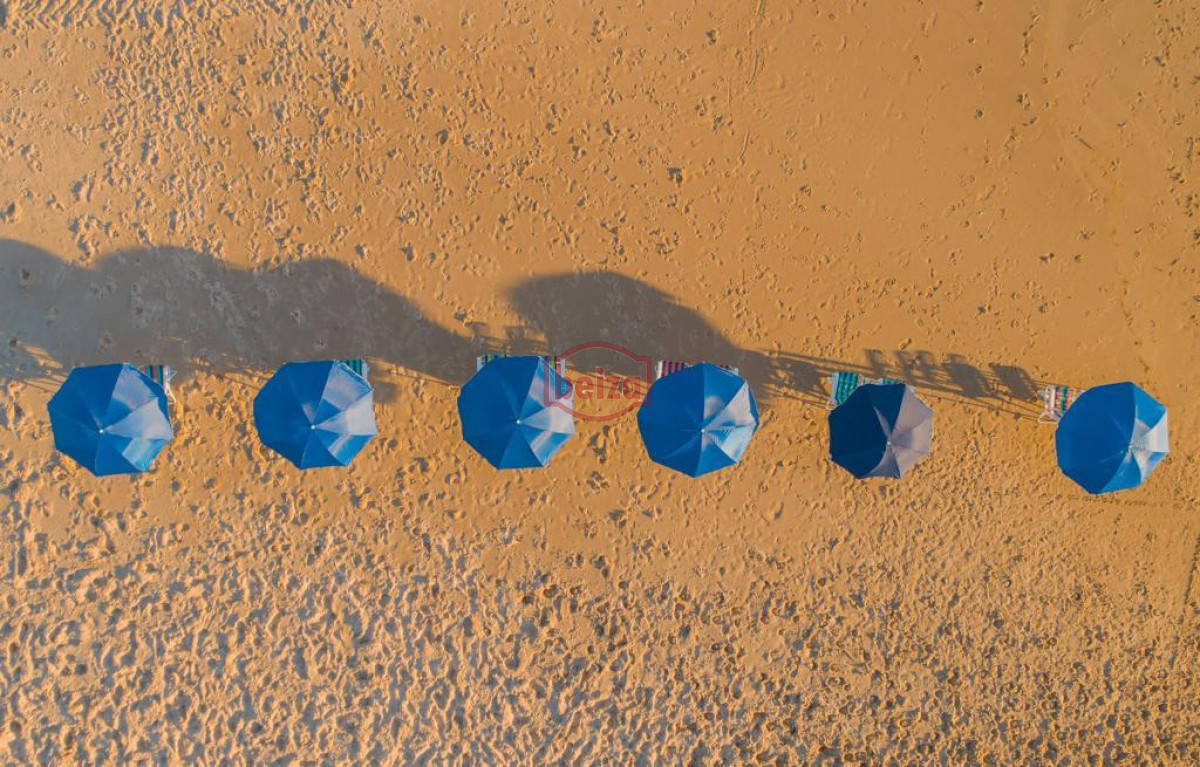 Casa ID.166884/Casa-de-3-dormitorios-en-Playa-Mansa.- - Venta Complejo de 7 Bungalows Bello Horizonte a pasos del Mar