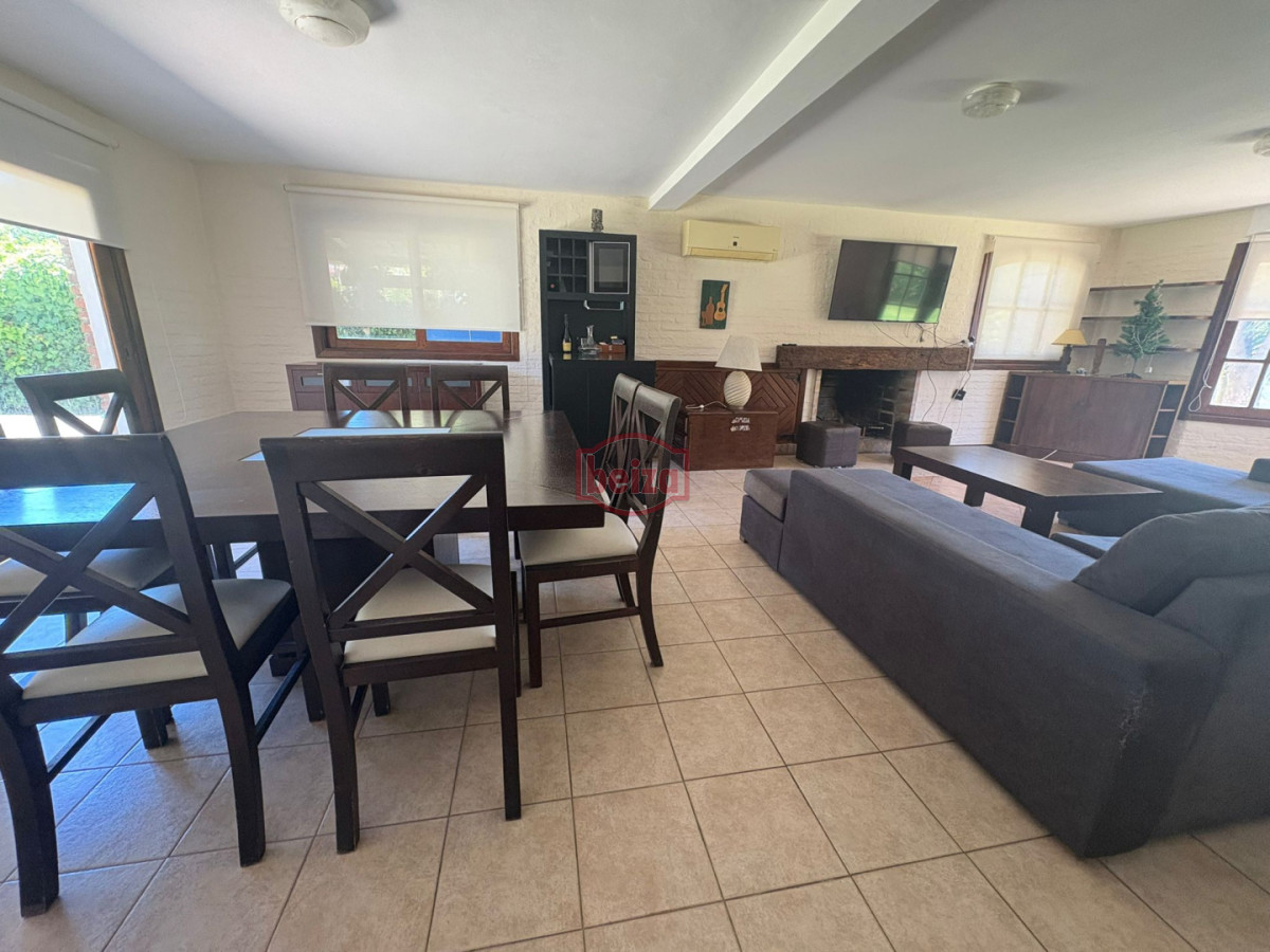 Casa ID.167008/mansa-una-cuadra-del-mar - Alquiler amplia casa 5 dormitorios