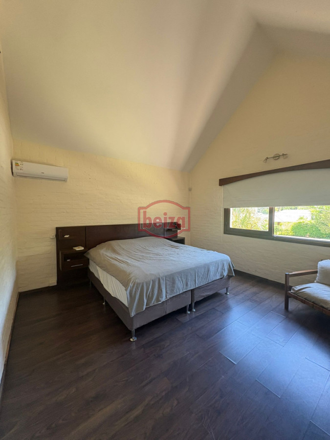 Casa ID.167008/mansa-una-cuadra-del-mar - Alquiler amplia casa 5 dormitorios