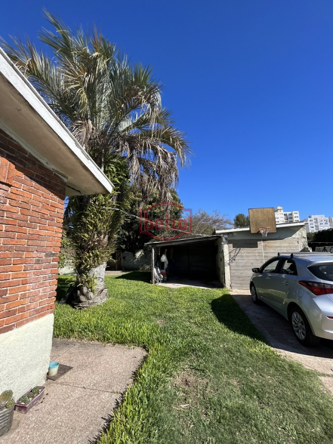 Casa ID.165646/Venta-en-Mansa-de-4-dormitorios-pileta - Casa en venta.- Centro de Maldonado