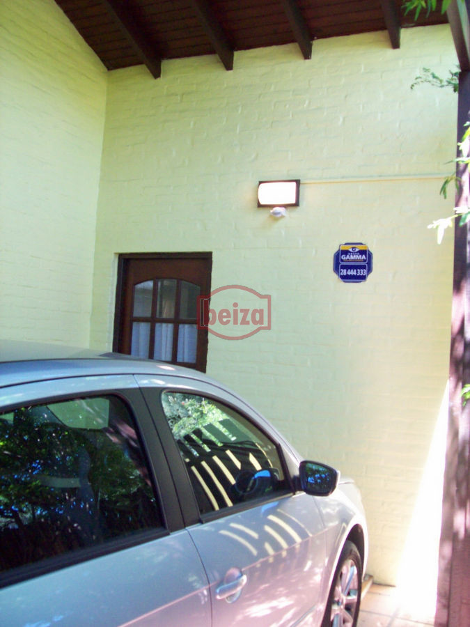 Casa ID.163284/Muy-linda-casa-en-Golf - Mansa. Casa 3 Dormitorios con Apartamento de huéspedes. Piscina.