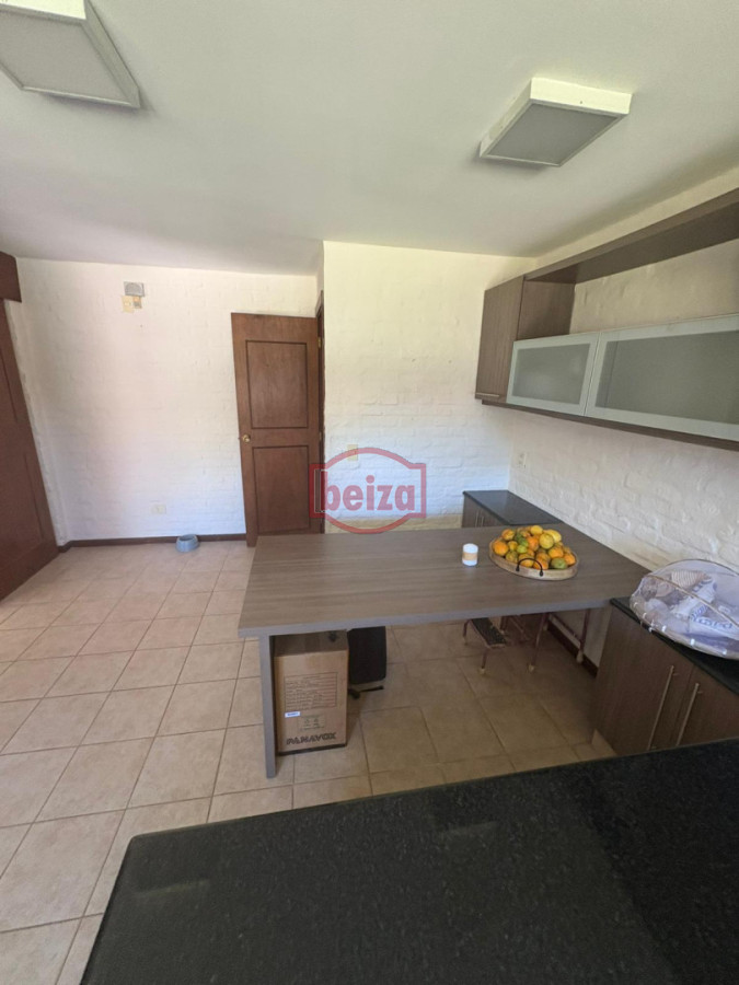 Casa ID.167008/mansa-una-cuadra-del-mar - Alquiler amplia casa 5 dormitorios