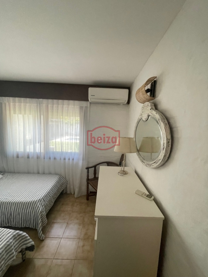 Casa ID.163165/Hermosa-casa-de-4-Dormitorios-y-3-Baños - Alquiler enero casa de 4 dormitorios *