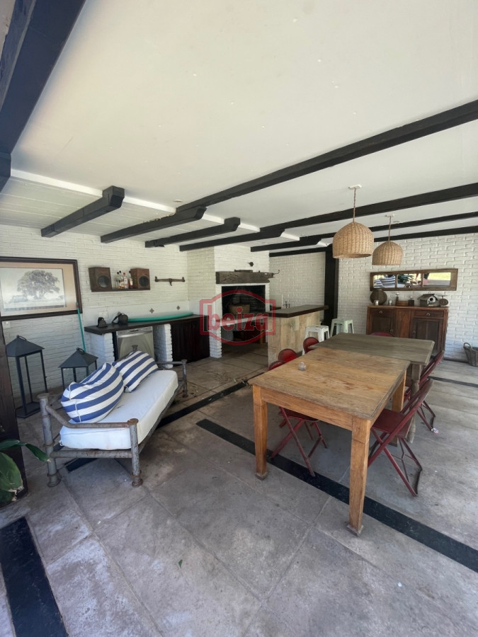 Casa ID.163165/Hermosa-casa-de-4-Dormitorios-y-3-Baños - Alquiler enero casa de 4 dormitorios *