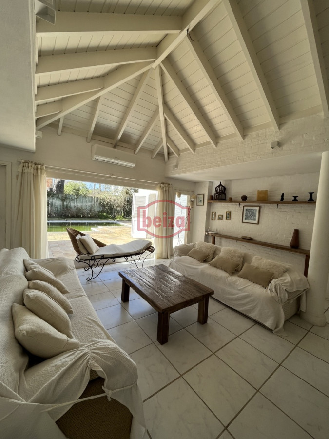 Casa en venta 3 dormitorios *