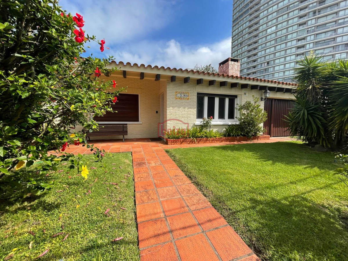 Casa ID.165431 - CASA CON PILETA EN MANSA