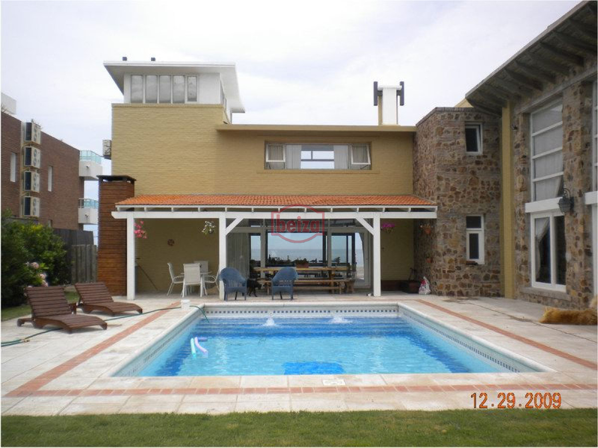 Casa ID.163210 - Casa en Mansa, 4 dormitorios *