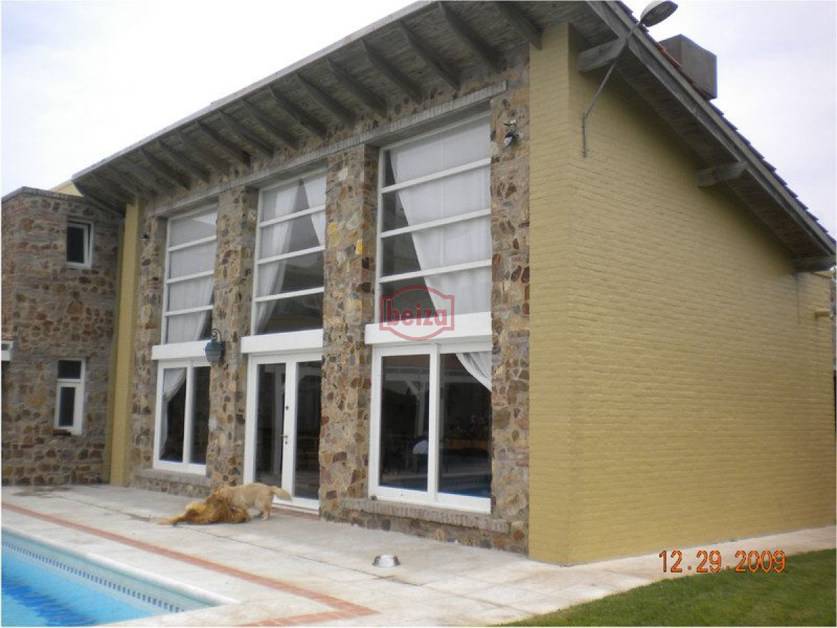 Casa ID.163210 - Casa en Mansa, 4 dormitorios *