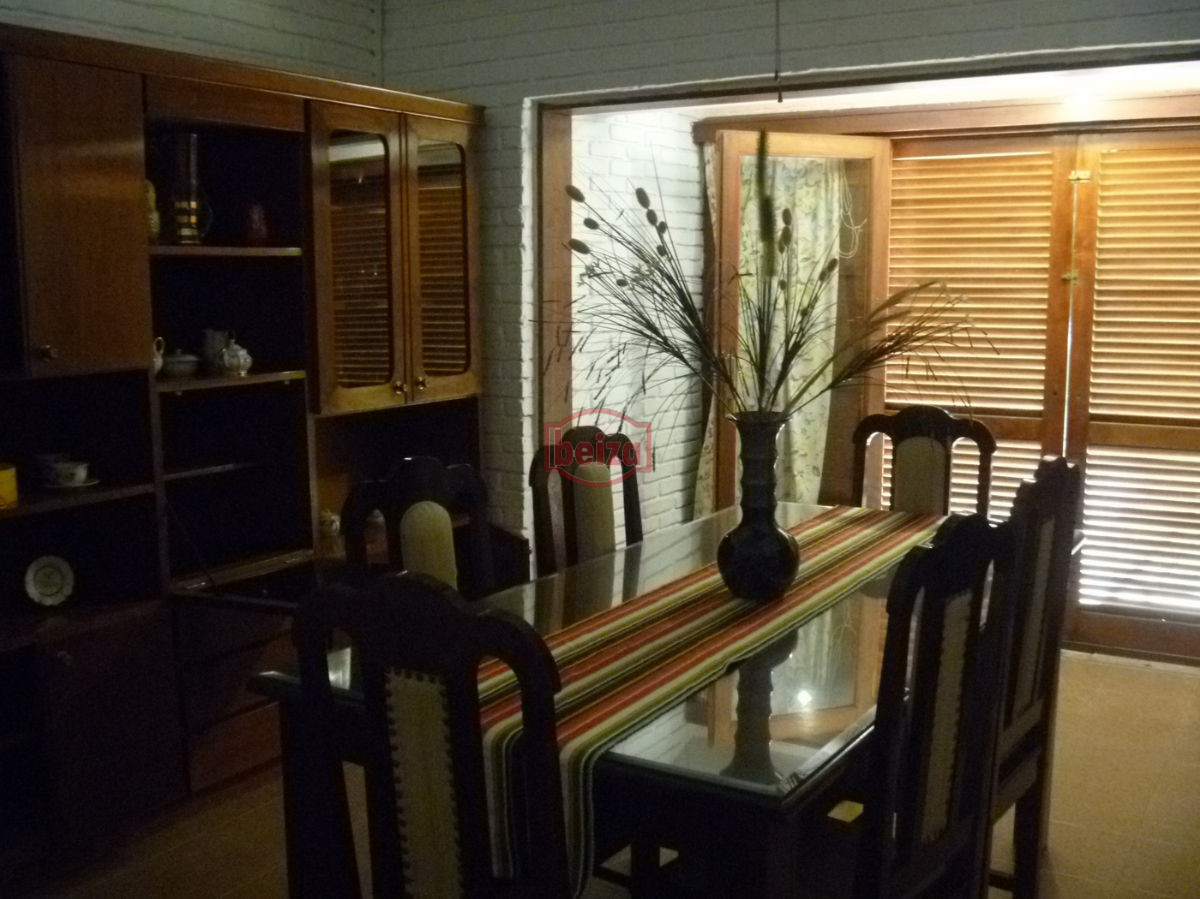 Casa ID.163350/Casa-en-venta-en-zona-cantegril - Casa en Roosevelt, 4 dormitorios *