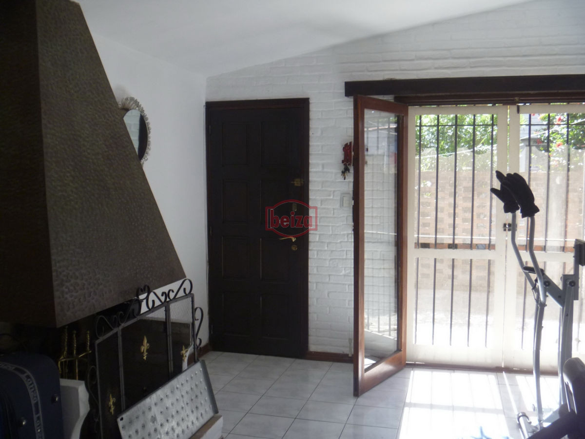 Casa ID.163350/Casa-en-venta-en-zona-cantegril - Casa en Roosevelt, 4 dormitorios *