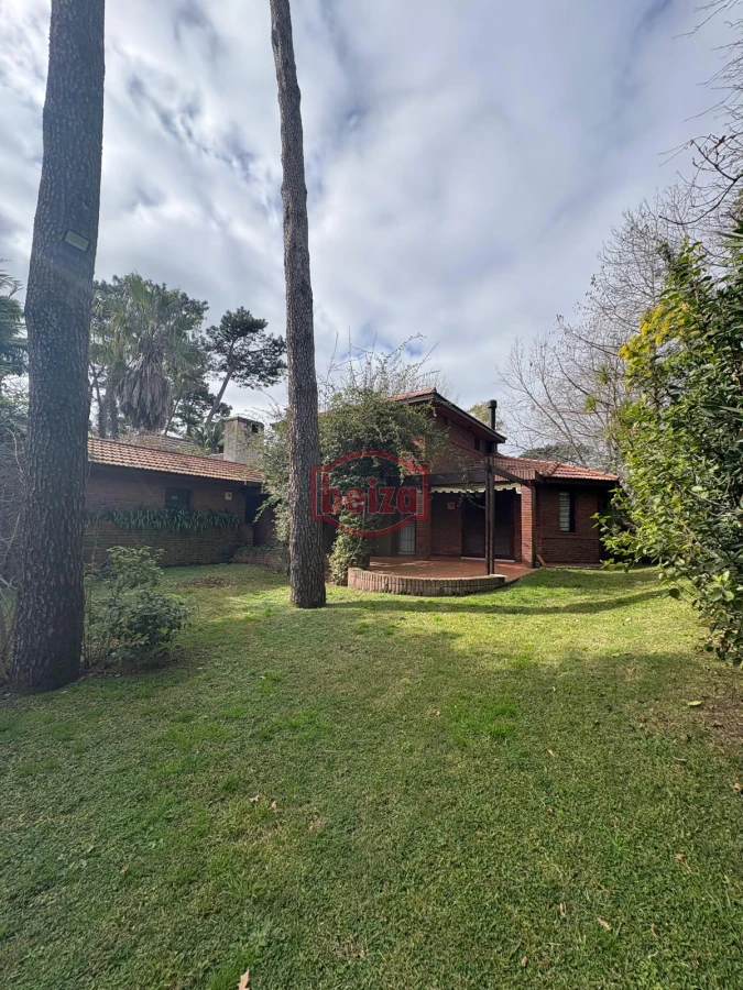 Casa ID.163391/Alquiler-casa-3-dormitorios - ALQUILER Casa  a 500 mts de la Playa Mansa 