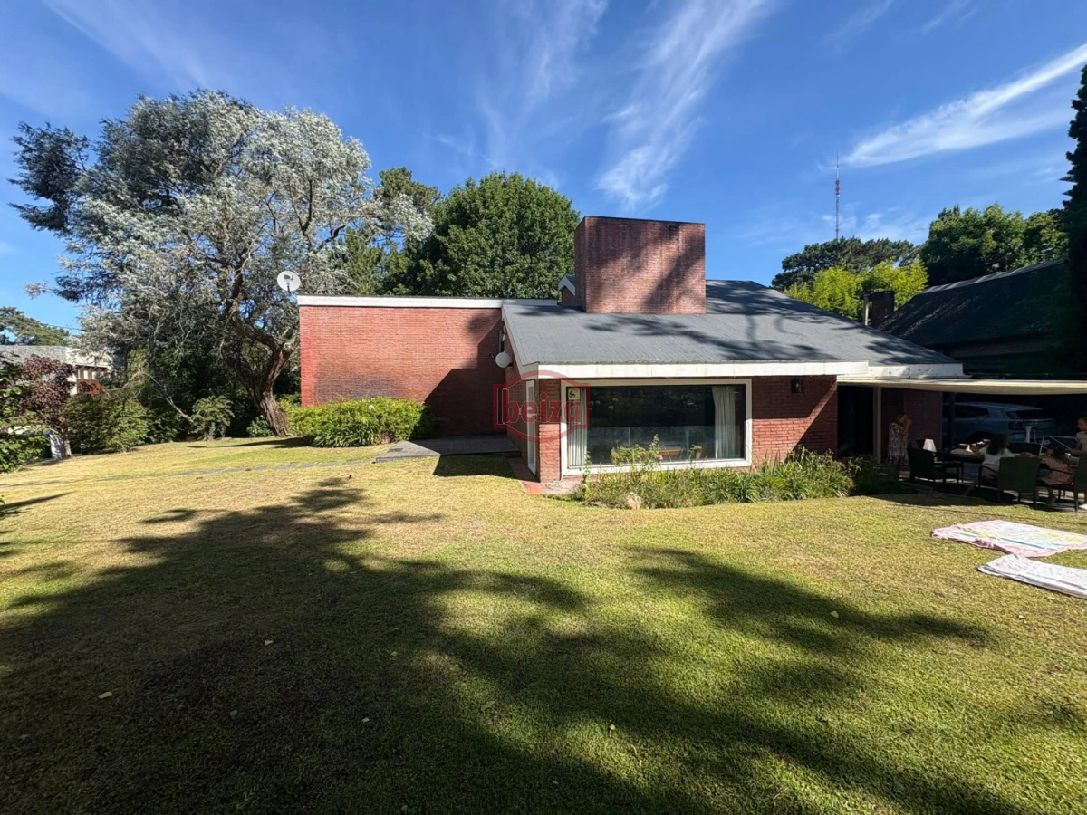 Casa ID.167018/venta-casa-con-amplios-ambientes - casa en venta ideal todo el año