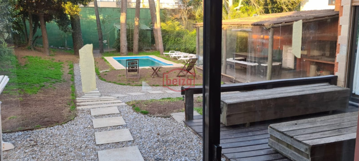 Casa ID.165364/Casa-en-venta-en-Jardines-de-Cordoba-,-excelente-zona- - Venta  en paradas Mansa