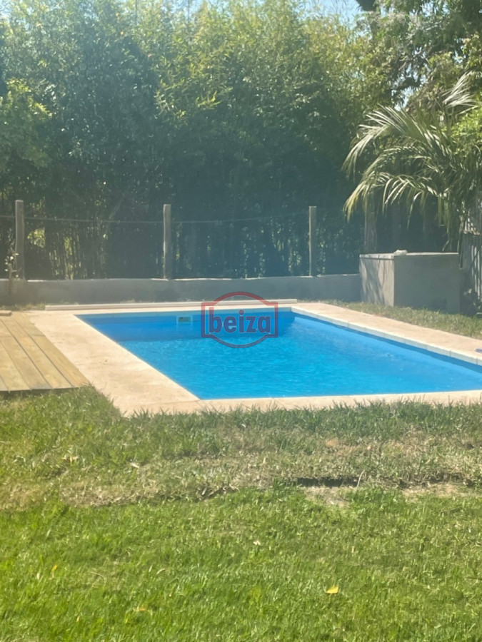 Casa ID.164699/barrio-privado- - casa con pileta de 3 dormitorios