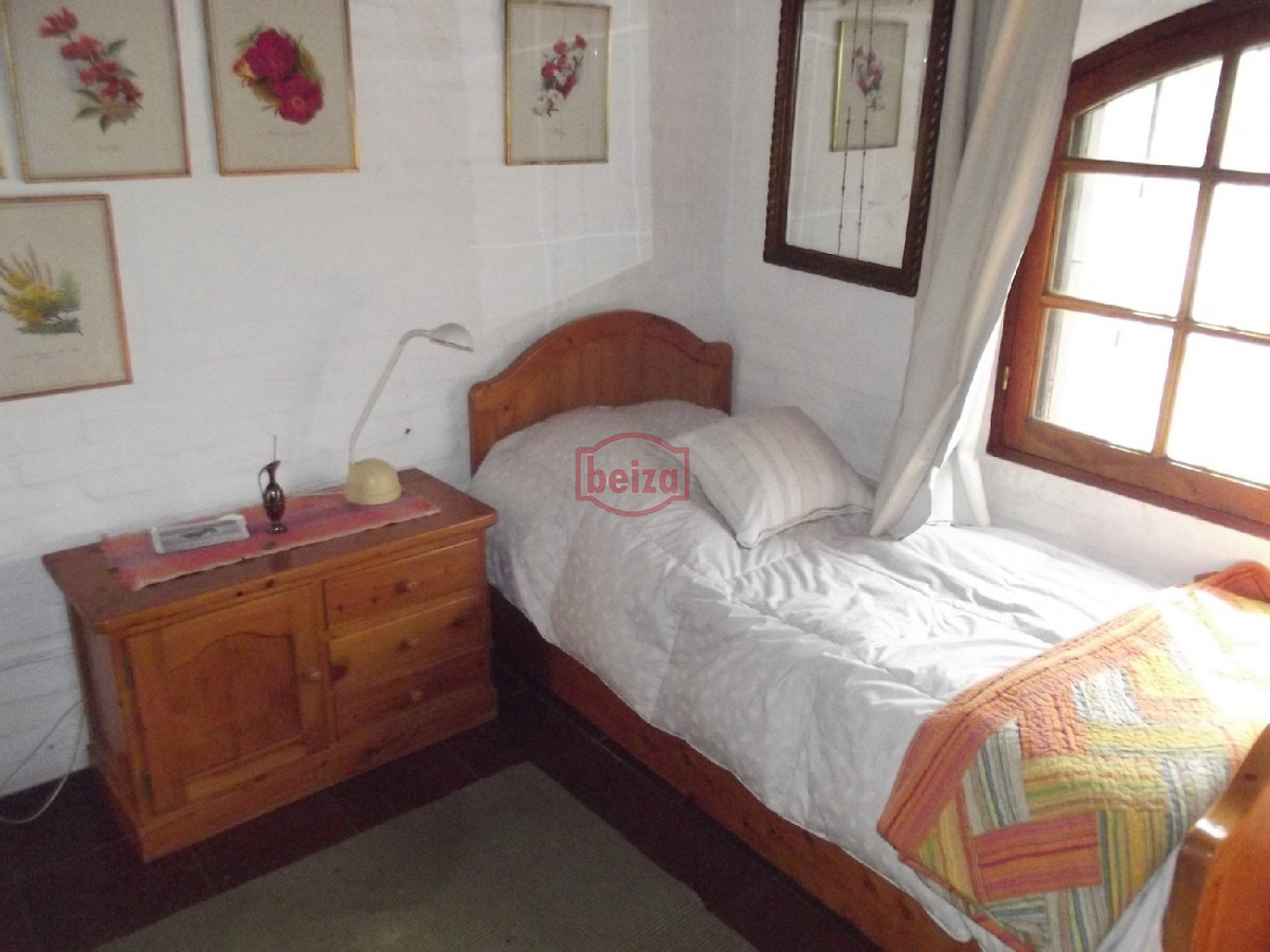 Casa ID.163566/Muy-buena-ubicación-a-metros-de-la-costa - Pinares - Casa de  4 dormitorios