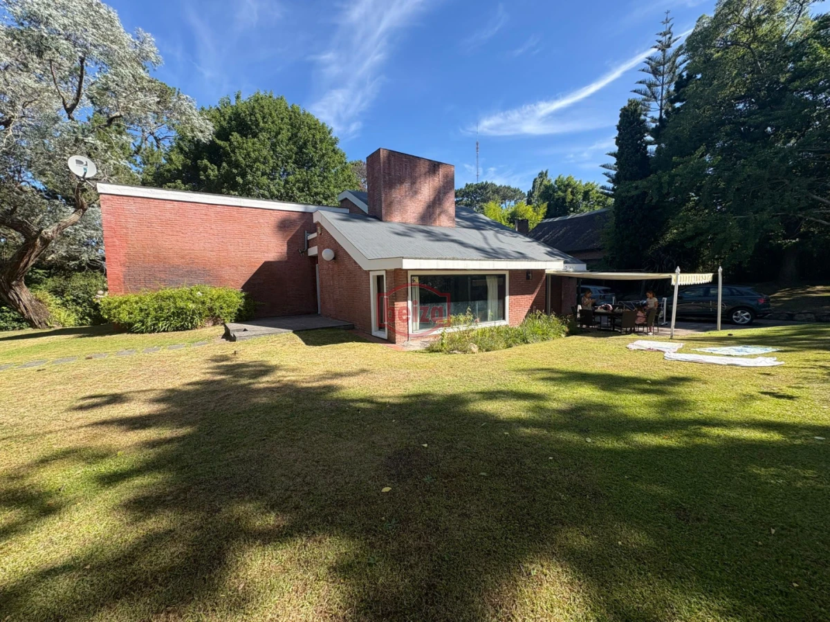 Casa ID.167018/venta-casa-con-amplios-ambientes - casa en venta ideal todo el año