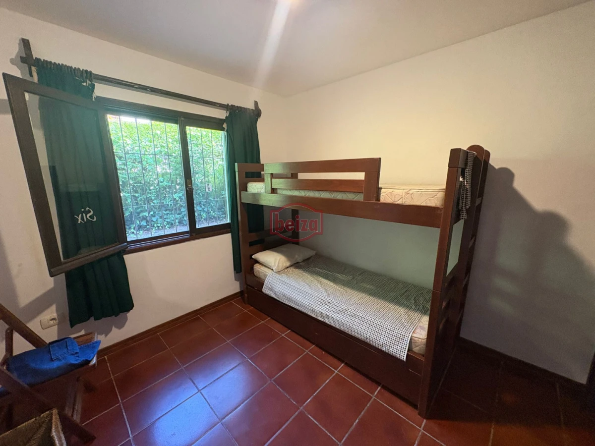 Casa ID.167018/venta-casa-con-amplios-ambientes - casa en venta ideal todo el año