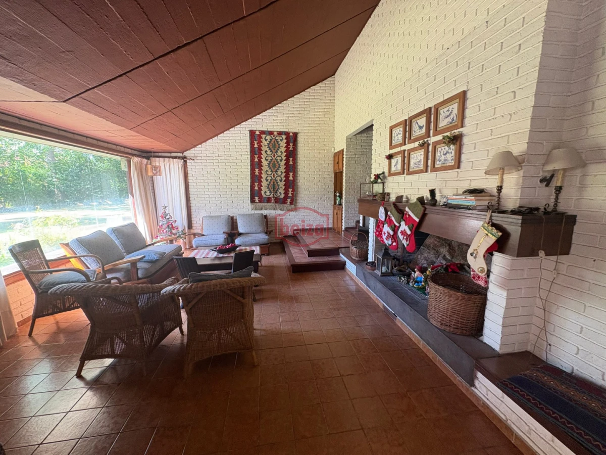 Casa ID.167018/venta-casa-con-amplios-ambientes - casa en venta ideal todo el año
