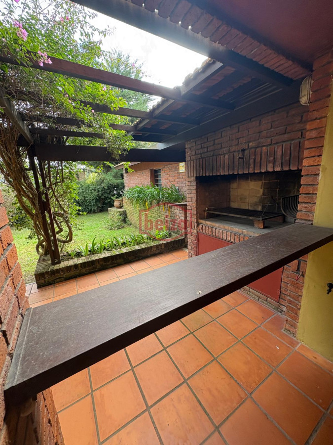 Casa ID.163391/Casa-en-Pinares,-3-dormitorios-* - Casa para 6 personas a 500 mts de la Playa Mansa