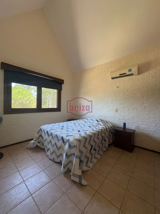 Casa ID.167008/mansa-una-cuadra-del-mar - Alquiler amplia casa 5 dormitorios