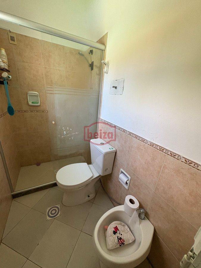 Casa ID.167001/Hermosa-casa-quinta-compuesta-de-3-construcciones,-Casa-de-Huéspedes - venta casa con amplios ambientes