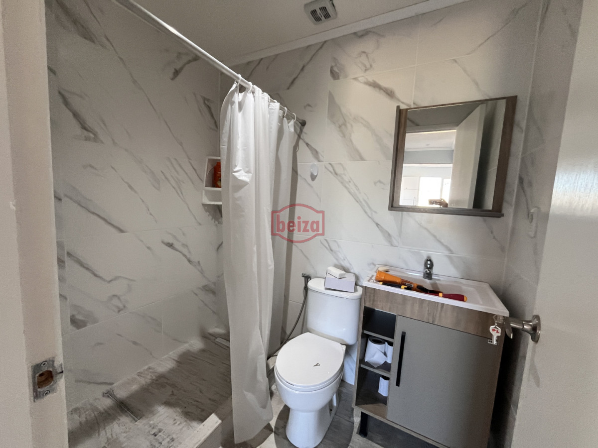 Casa ID.167067/Casa-a-solo-6-cuadras-de-la-Peatonal-Sarandí-de-la-ciudad-de-Maldonado - Venta casa ph 3 dorm barrio 4h