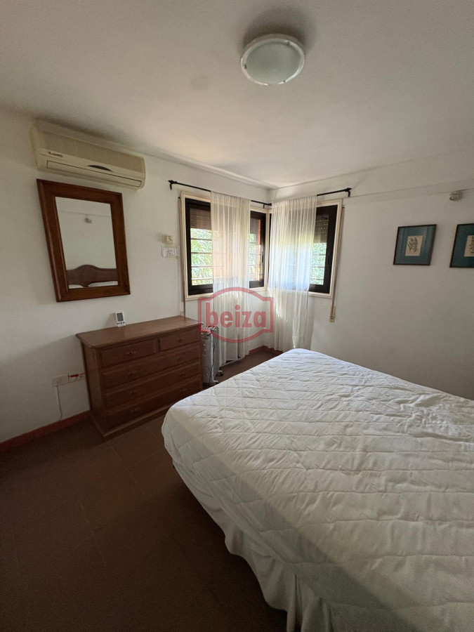 Casa ID.163391/Casa-en-Pinares,-3-dormitorios-* - Casa para 6 personas a 500 mts de la Playa Mansa