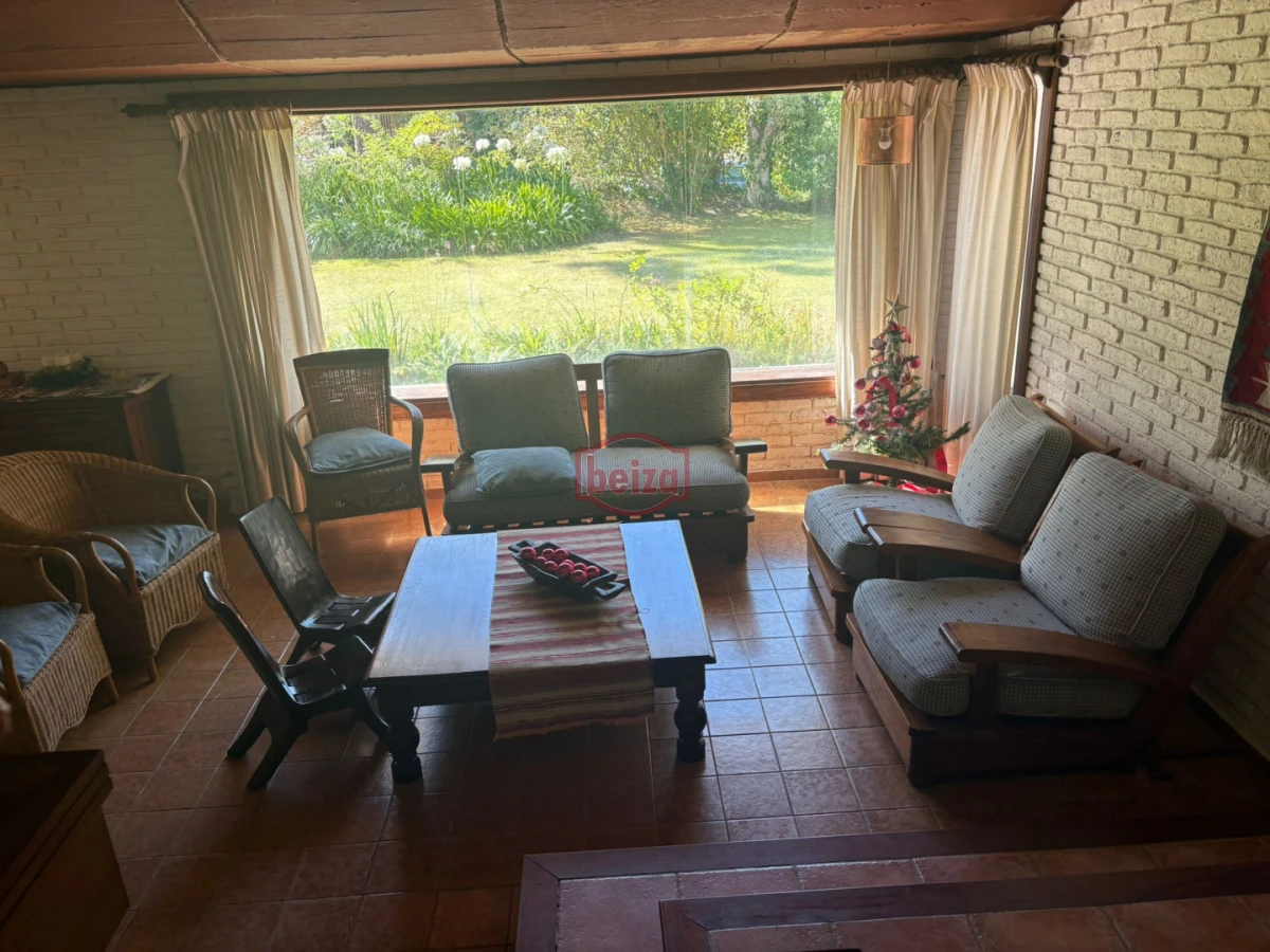 Casa ID.167018/venta-casa-con-amplios-ambientes - casa en venta ideal todo el año