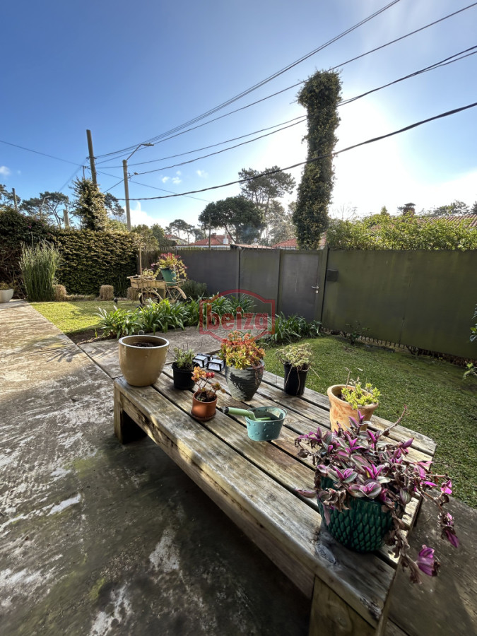 Casa ID.164834/Casa-en-Venta-de-5-dormitorios-en-San-Rafael-,-Punta-del-este- - Venta en Mansa de 4 dormitorios pileta