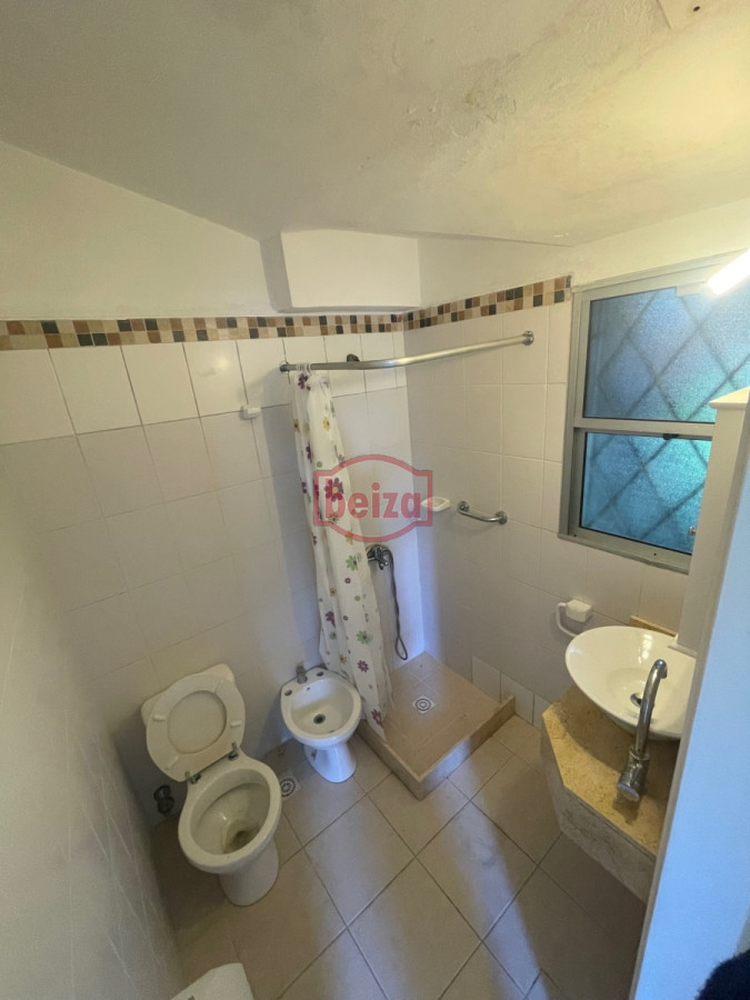 Casa ID.166171/Venta-Complejo-de-7-Bungalows-Bello-Horizonte-a-pasos-del-Mar - Casa en venta para clinica