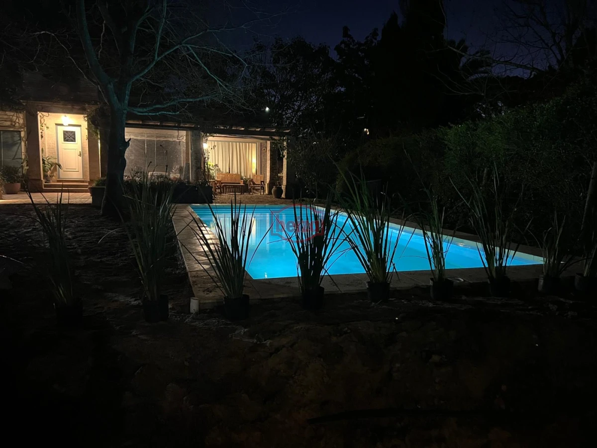 Casa ID.163162/Casa-en-Mansa--Pda-11--4-dormitorios-4-baños - Hermosa casa de 4 Dormitorios y 3 Baños