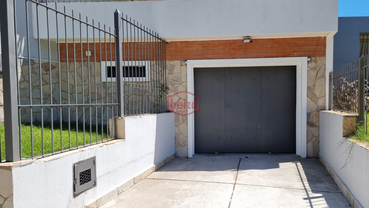 Casa ID.166424/CASA-EN-PROPIEDAD-HORIZONTAL,-EN-ZONA-DE-TIO-TOM - Venta Casa en Montevideo