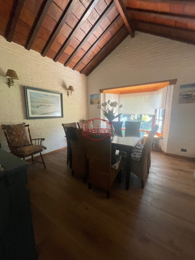 Casa ID.164699/barrio-privado- - casa con pileta de 3 dormitorios