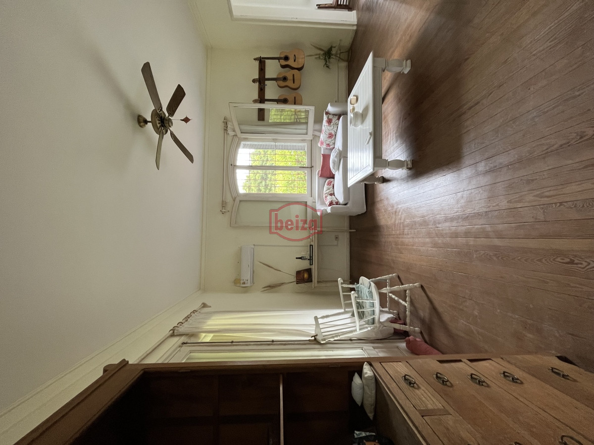 Casa ID.166021/Casa-en-Mansa,-5-dormitorios - Exclusiva CASA - CHACRA de 1.8 hectáreas. 