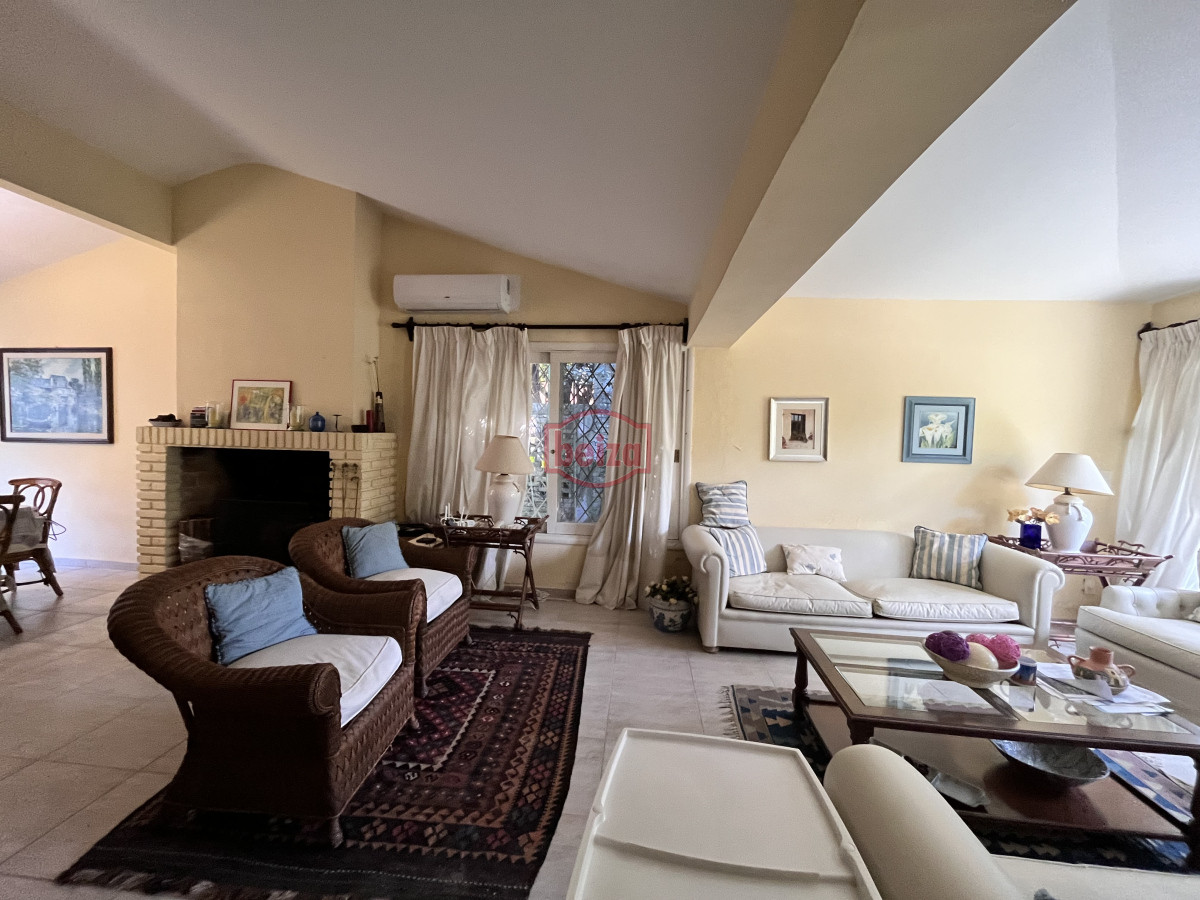 Casa ID.166840/Venta-de-Casa-4-dormitorios-en-Portezuelo,-Punta-del-Este. - Venta casa 5 dormitorios en Playa Mansa Punta del Este