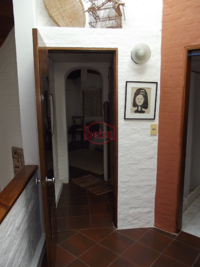 Casa ID.163566/Muy-buena-ubicación-a-metros-de-la-costa - Pinares - Casa de  4 dormitorios