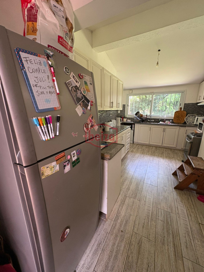 Casa ID.167001/Hermosa-casa-quinta-compuesta-de-3-construcciones,-Casa-de-Huéspedes - venta casa con amplios ambientes