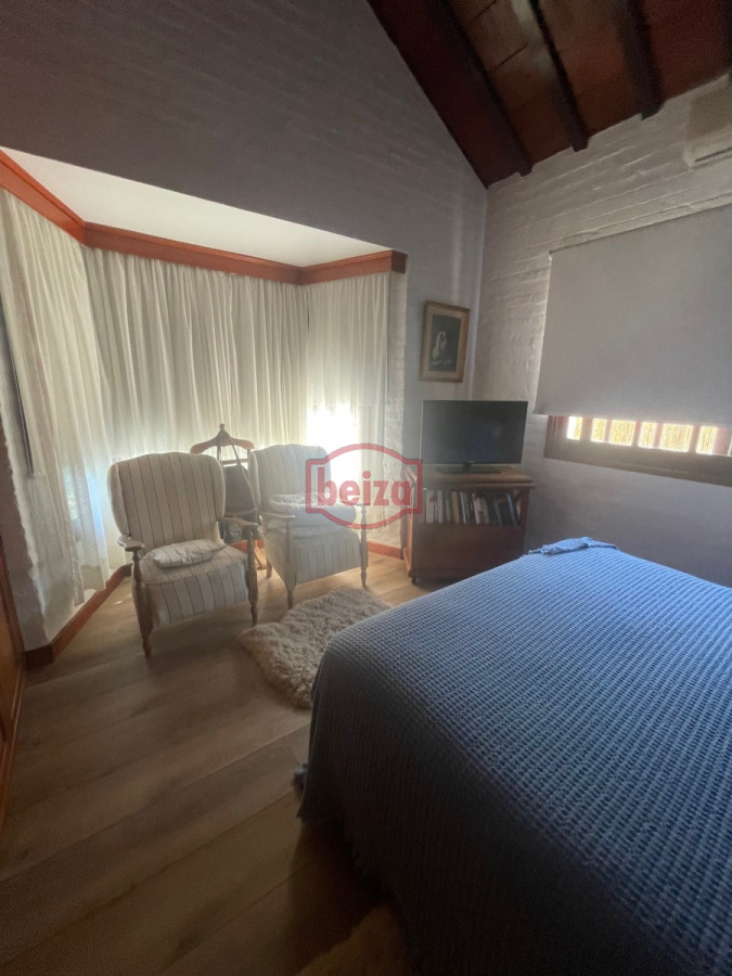 Casa ID.164699/barrio-privado- - casa con pileta de 3 dormitorios