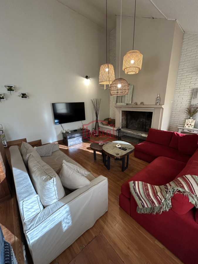 Casa ID.164834/Casa-en-Venta-de-5-dormitorios-en-San-Rafael-,-Punta-del-este- - Venta en Mansa de 4 dormitorios pileta
