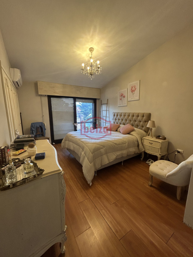 Casa ID.164834/Casa-en-Venta-de-5-dormitorios-en-San-Rafael-,-Punta-del-este- - Venta en Mansa de 4 dormitorios pileta
